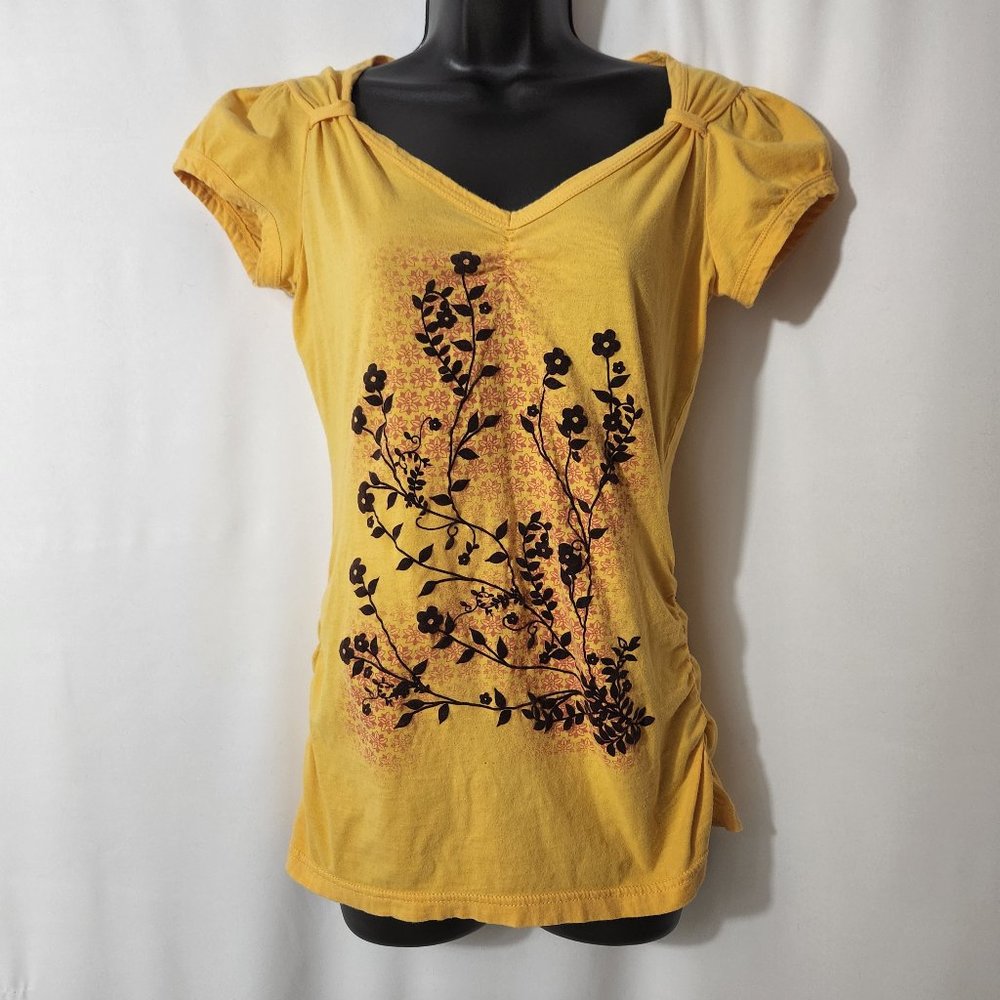Seft Esteem Large Yellow V neck Tee Shirt